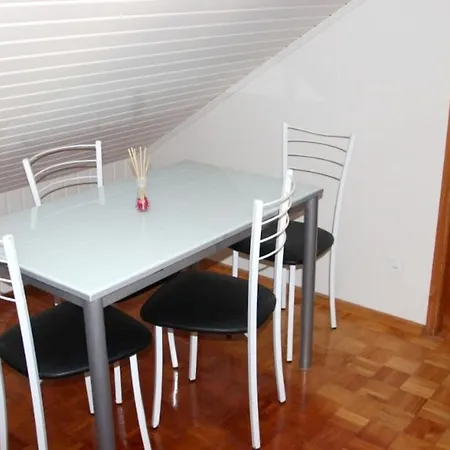 Praca Doutor Manuel Arriaga Apartament Nazaré